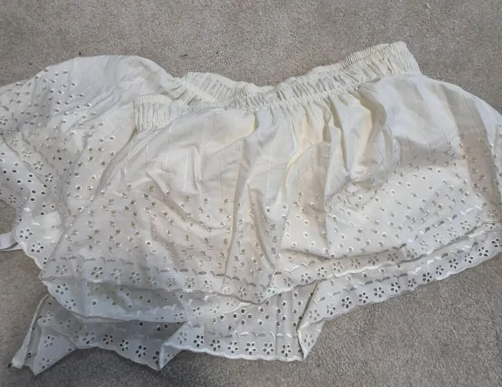 Eyelet bedskirt California King